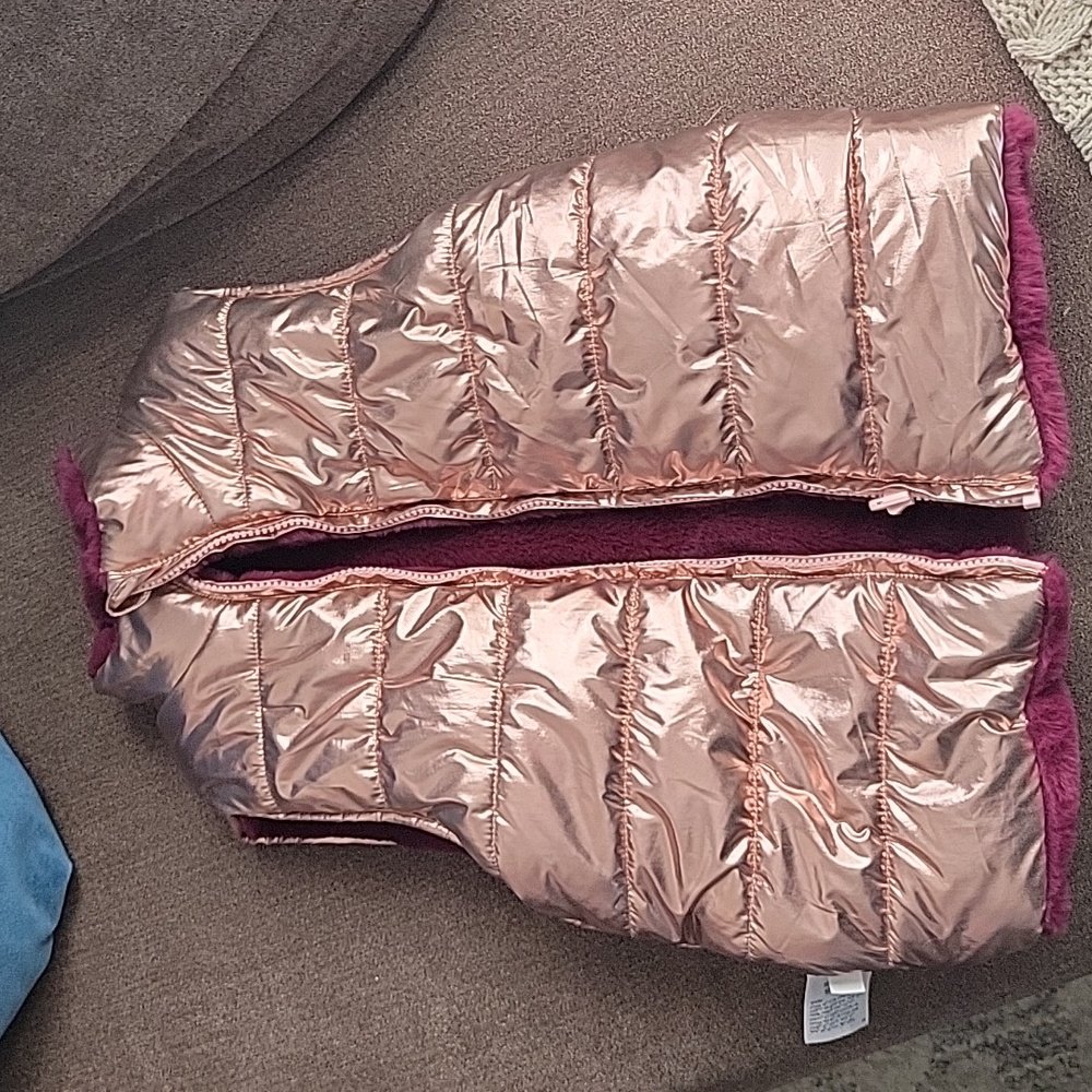 Girl's Double-sided Puffer Vest
